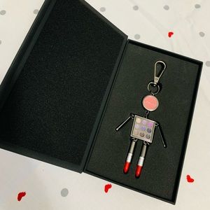 Mac lover keychain